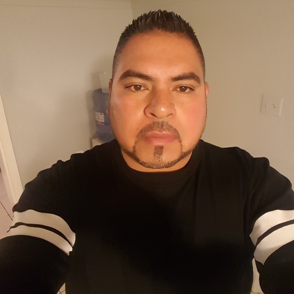 Meet your Posher, Enrique - Picture 7 of 8